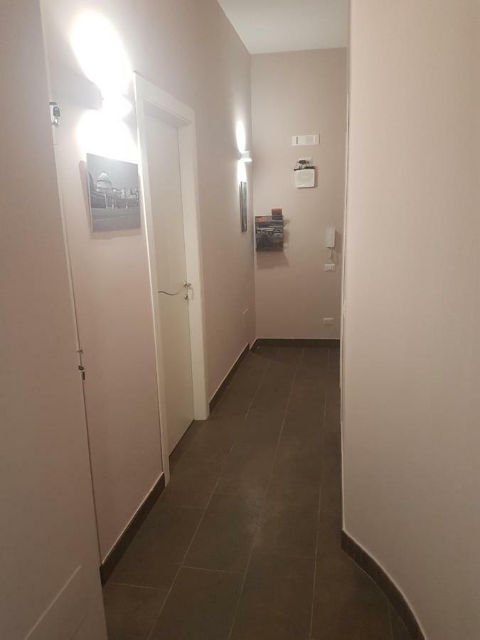 Bed and Breakfast Gradoni Di Chiaia Twenty Three Neapel Exterior foto