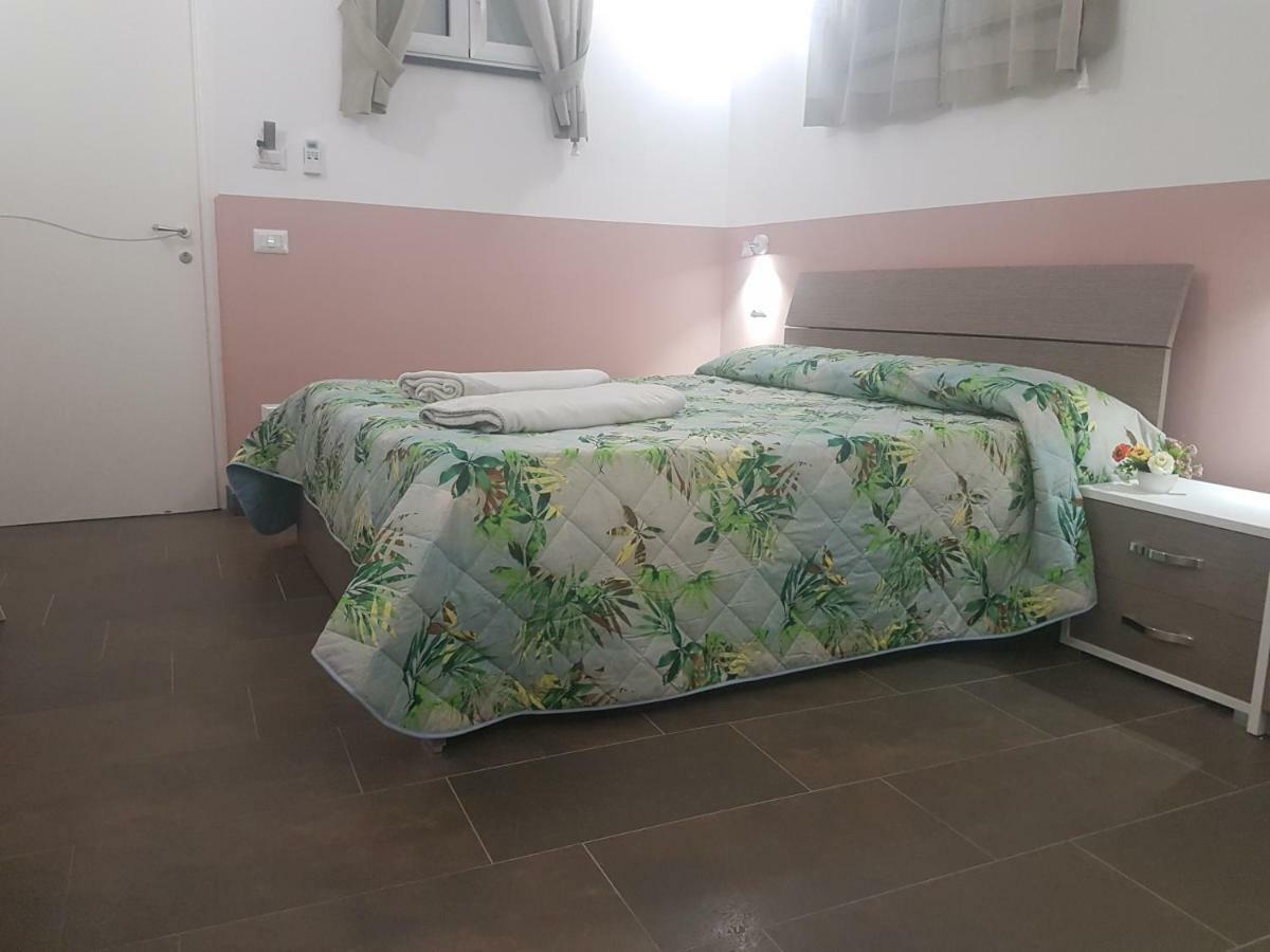Bed and Breakfast Gradoni Di Chiaia Twenty Three Neapel Exterior foto